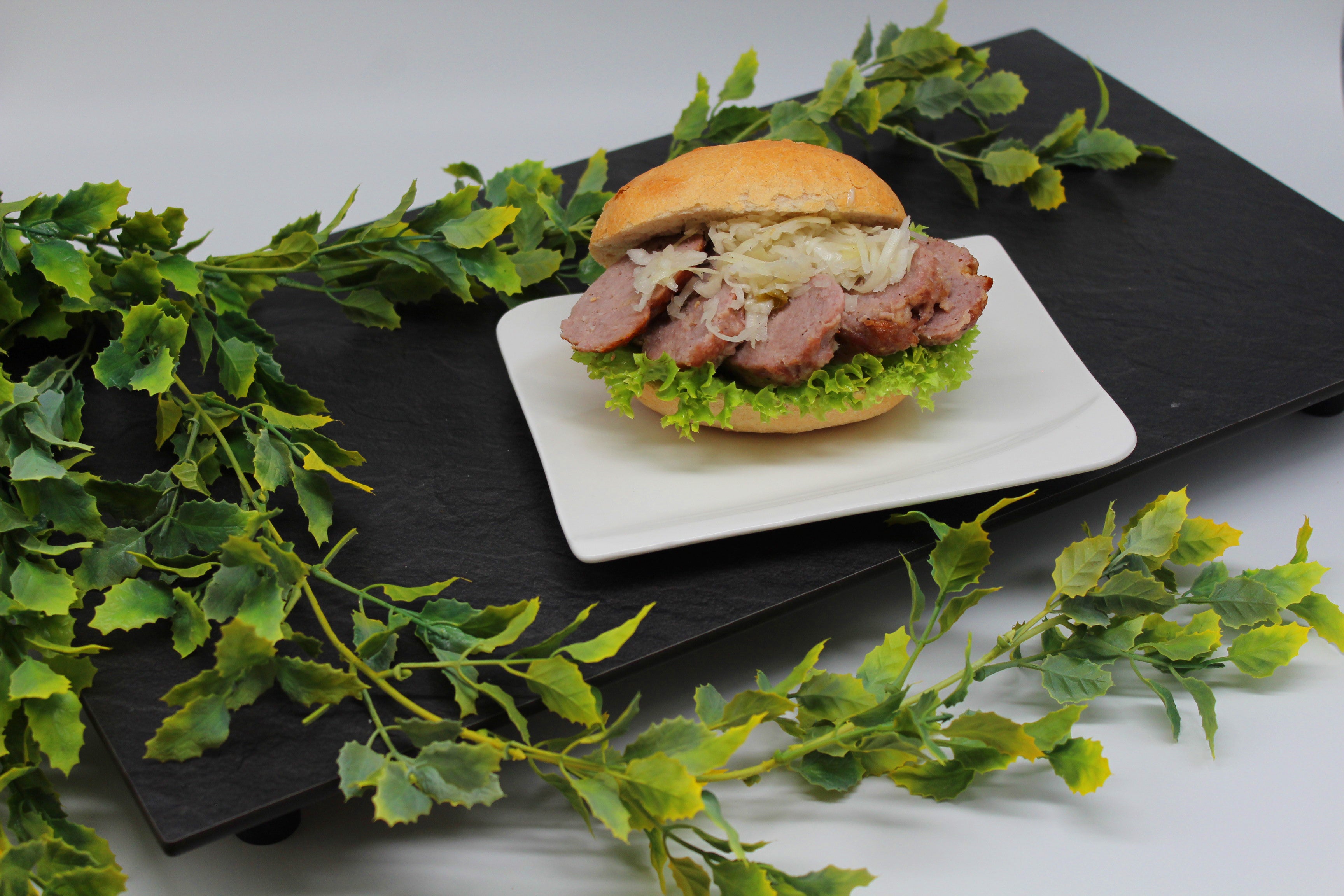 Frikadelle mit Brötchen – Schmackofatz Körle Frikadelle mit Brötchen – Schmackofatz Körle